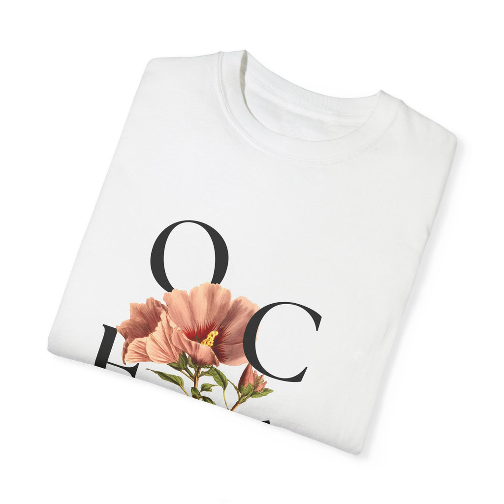 Floral Quote T-Shirt - "Onde Você Está Plantado" - Unisex Garment-Dyed Tee